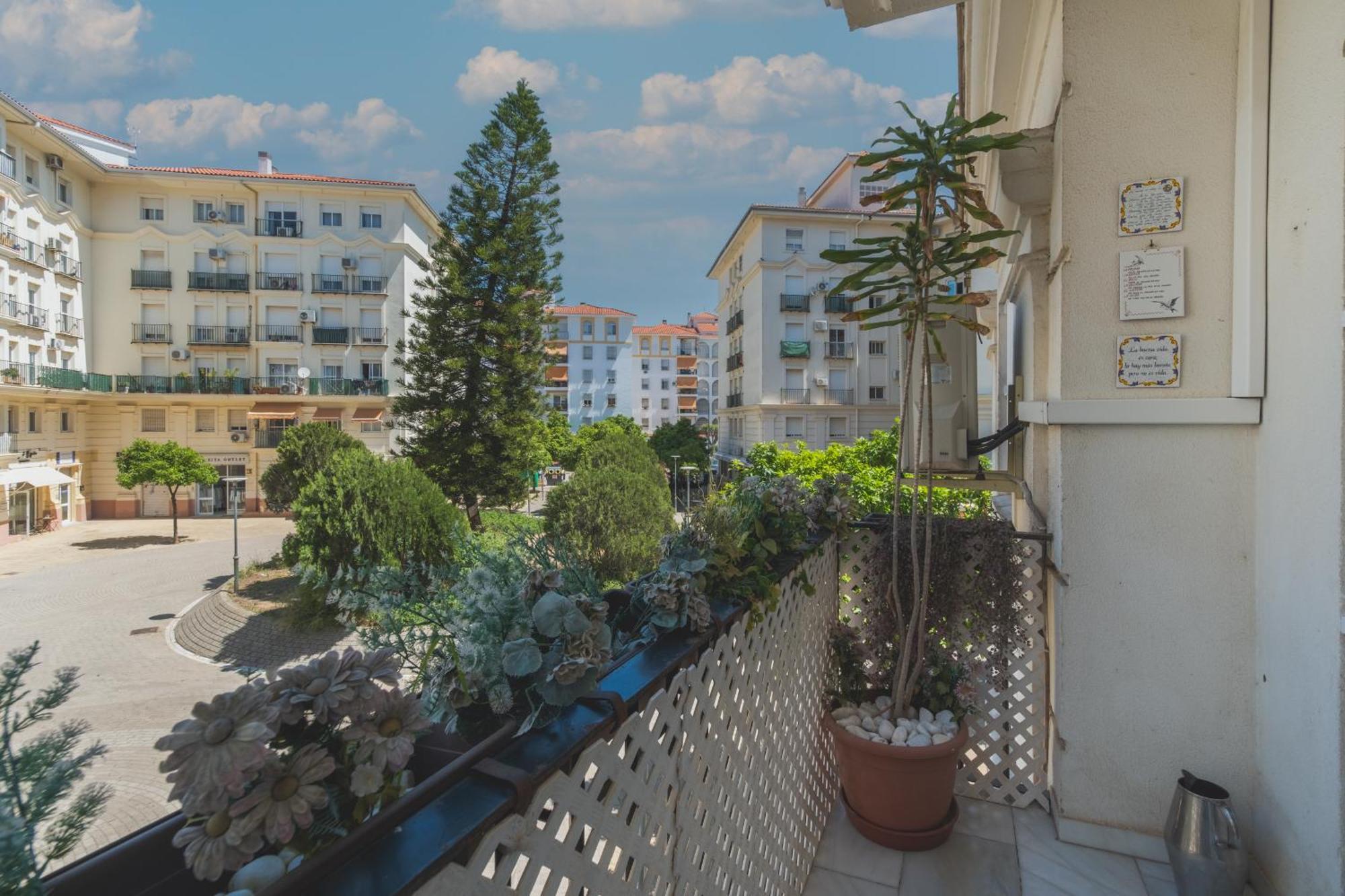 Amplio Y Luminoso Apartamento De 2 Dormitorios Cerca De La Plaza Del Caballo, Χέρεζ Εξωτερικό φωτογραφία